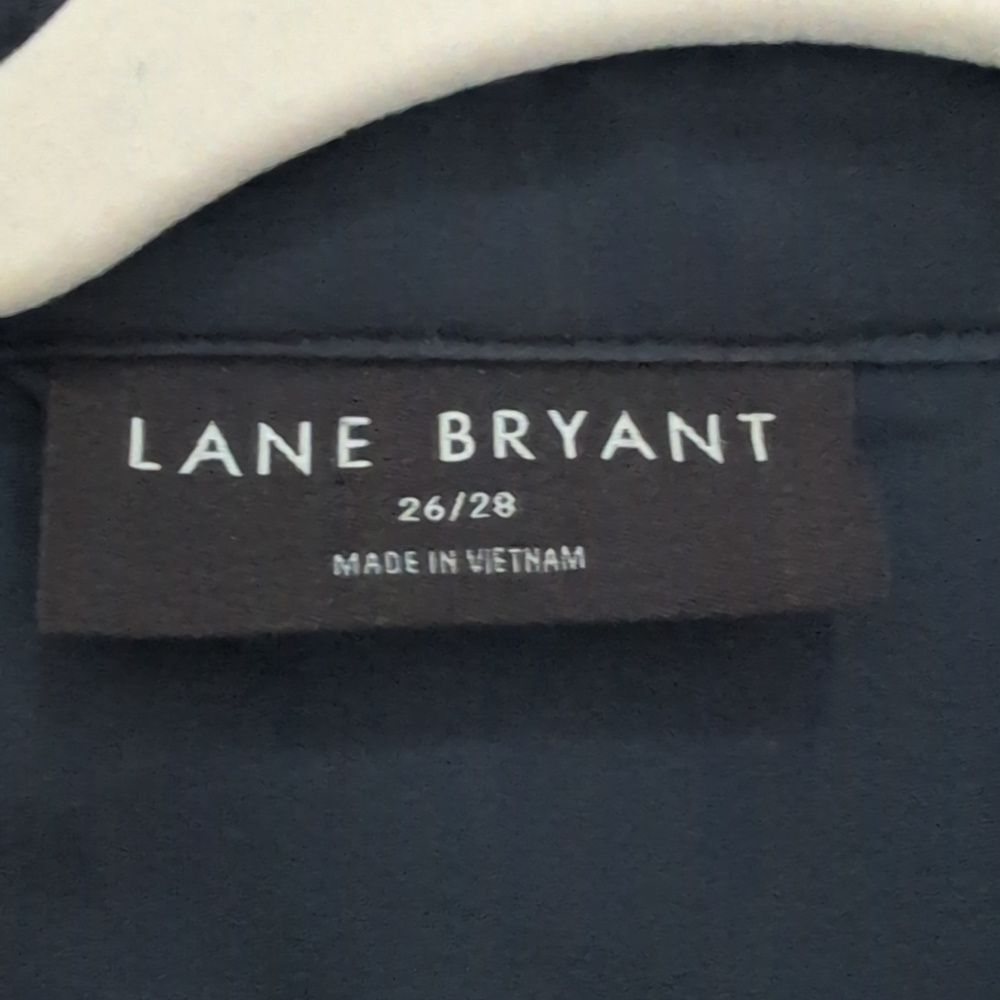 Lane Bryant button-front plaid shacket in light plum with black accents 26/28 - Picture 3 of 8